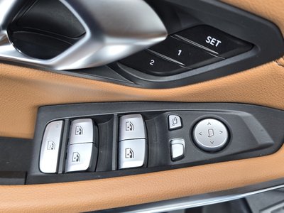 صورة مصغرة 28 لـ 2024 BMW 3 SERIES