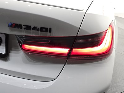 صورة 10 لـ 2024 BMW 3 SERIES
