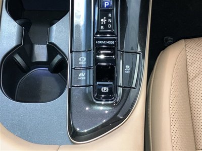 صورة مصغرة 30 لـ 2024 Toyota CROWN SPORT