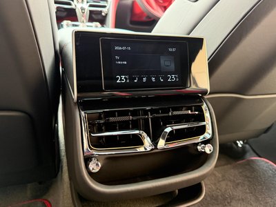 2024 Bentley FLYING SPUR 缩略图 33