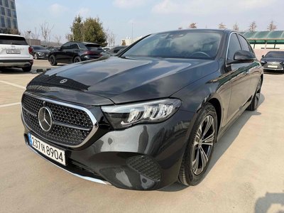 MERCEDES-BENZ E-CLASS - 4