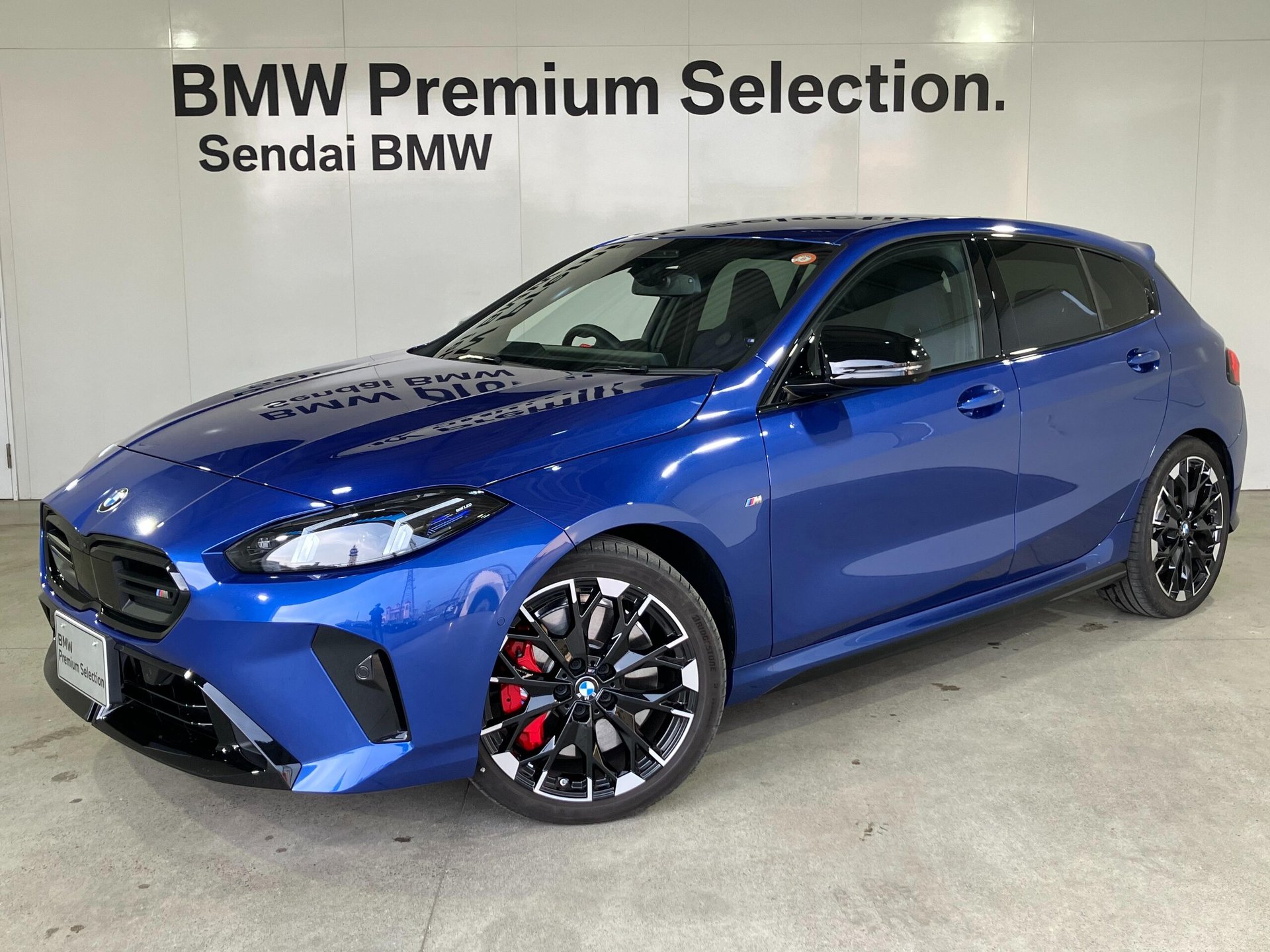 BMW 1 SERIES - View 1