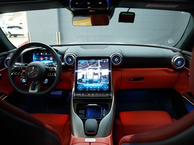 2025 Mercedes-BENZ GT AMG — фото 4