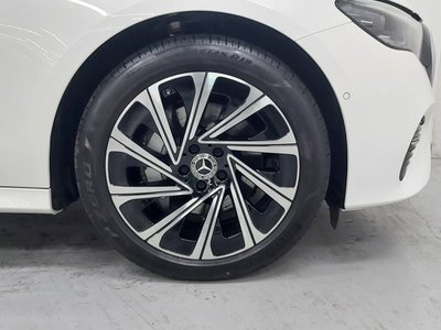 MERCEDES-BENZ E-CLASS - 6