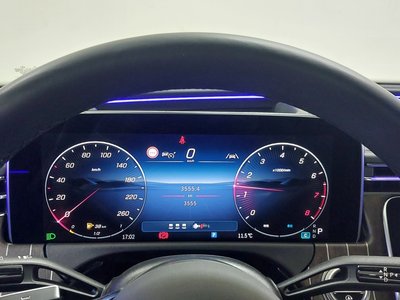 MERCEDES-BENZ E-CLASS - 8