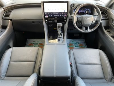 TOYOTA ALPHARD - 3