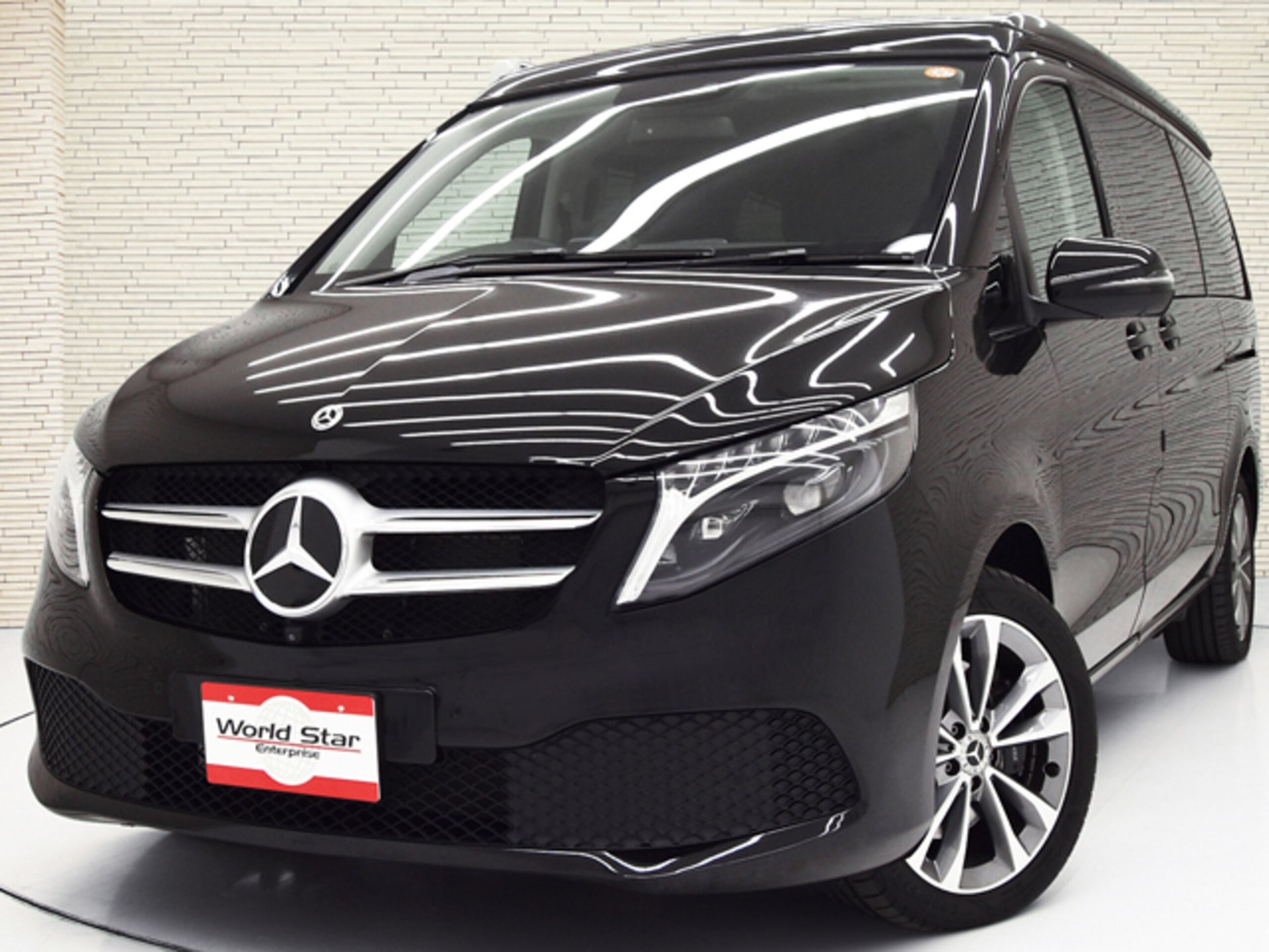 MERCEDES-BENZ V-CLASS - View 1