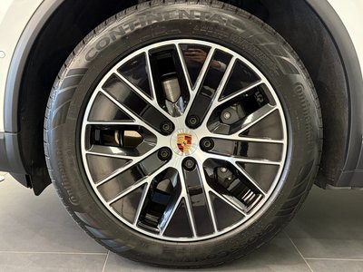 PORSCHE MACAN - 6