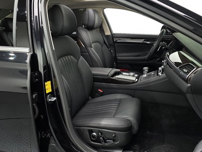 2021 Genesis G90 — миниатюра 17