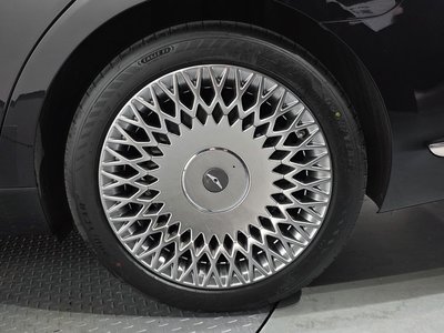 2021 Genesis G90 photo 8