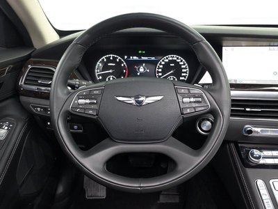 2021 Genesis G90 — миниатюра 19