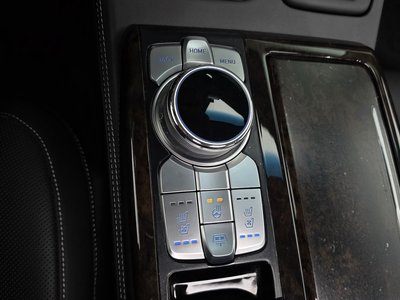 2021 Genesis G90 — миниатюра 23
