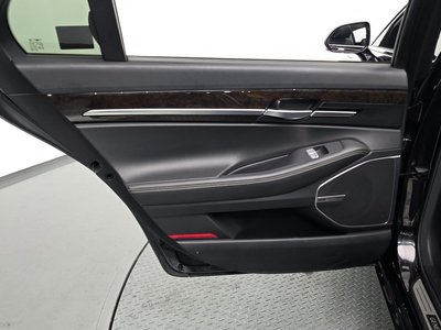 2021 Genesis G90 — миниатюра 15