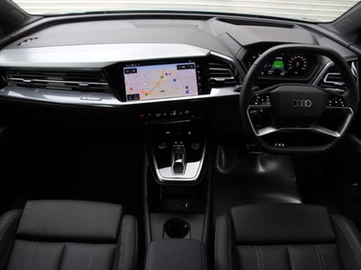 2025 AUDI Q4 SPORTBACK E-TRON — фото 4