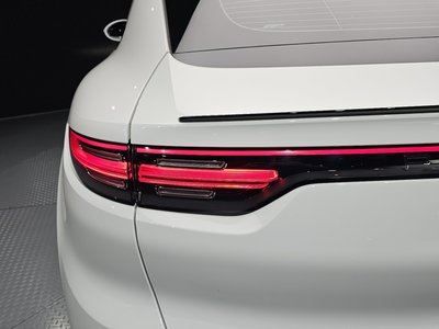 صورة 10 لـ 2020 Porsche CAYENNE