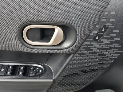 صورة مصغرة 27 لـ 2025 MINI COOPER C