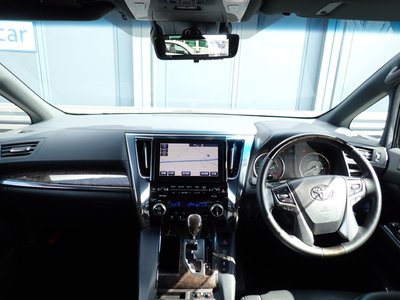 TOYOTA ALPHARD - 8
