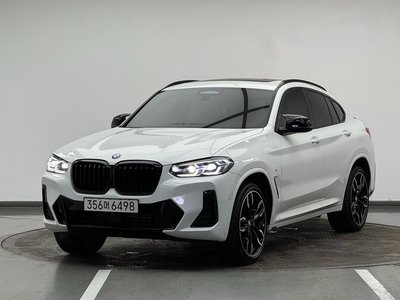 صورة 1 لـ 2024 BMW X4