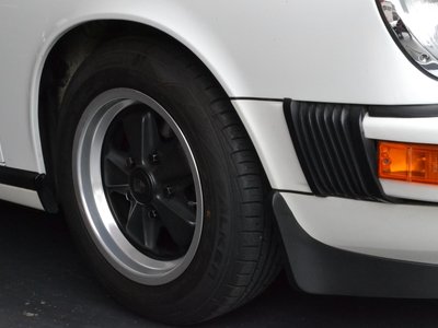 PORSCHE 911 - 5