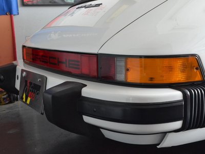 PORSCHE 911 - 10