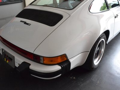 PORSCHE 911 - 9