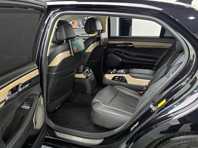 2020 Genesis G90 thumbnail 11