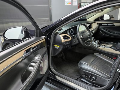 صورة 10 لـ 2020 Genesis G90