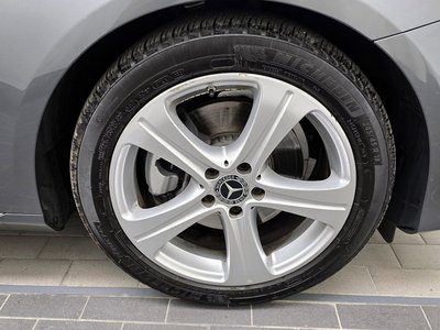 MERCEDES-BENZ E-CLASS - 6