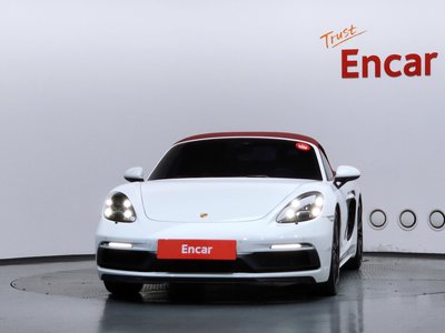 2019 Porsche 718 photo 2