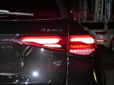 MERCEDES-BENZ GLC - 7