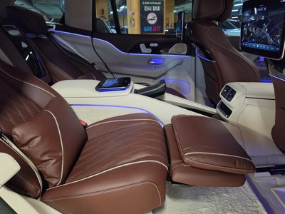 2026 Mercedes-BENZ GLS 缩略图 11