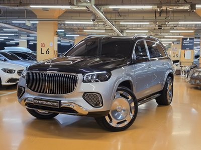 2026 Mercedes-BENZ GLS 照片 1