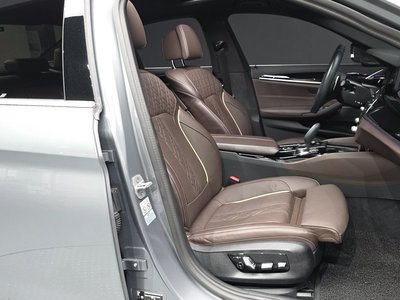 صورة مصغرة 11 لـ 2023 BMW 5 SERIES
