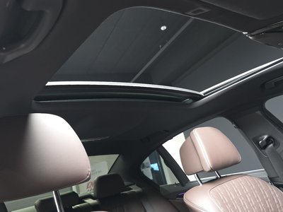 صورة مصغرة 18 لـ 2023 BMW 5 SERIES