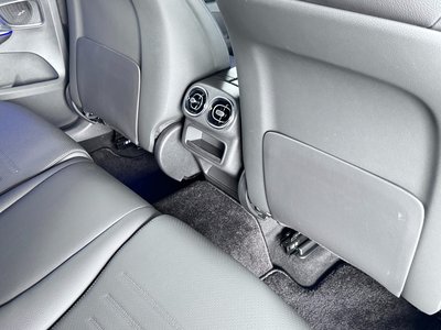 2026 Mercedes-BENZ GLC — миниатюра 23