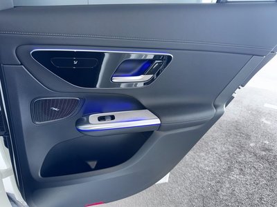 2026 Mercedes-BENZ GLC — миниатюра 46