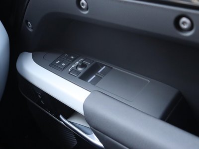 2024 LAND Rover DEFENDER 缩略图 74