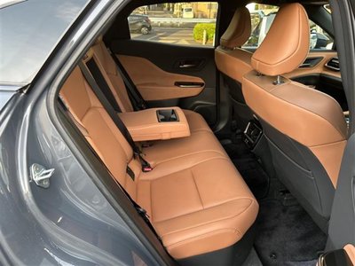 2024 Toyota CROWN SPORT photo 8