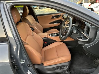 2024 Toyota CROWN SPORT photo 5