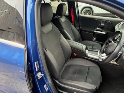 MERCEDES-BENZ GLA - 9