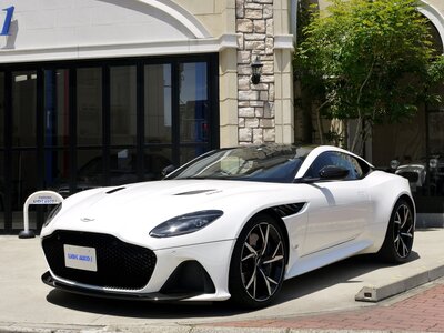 ASTON MARTIN DBS SUPERLEGGERA