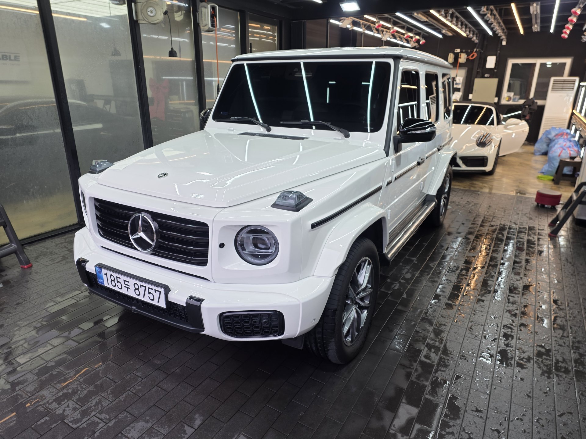 MERCEDES-BENZ G-CLASS - View 1