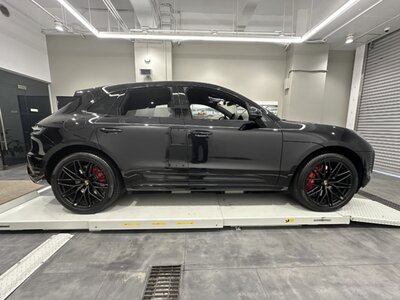 PORSCHE MACAN - 5