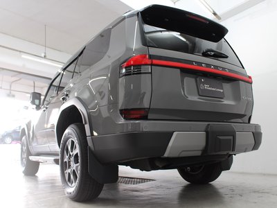 2025 Lexus GX thumbnail 11