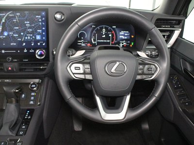 2025 Lexus GX thumbnail 20
