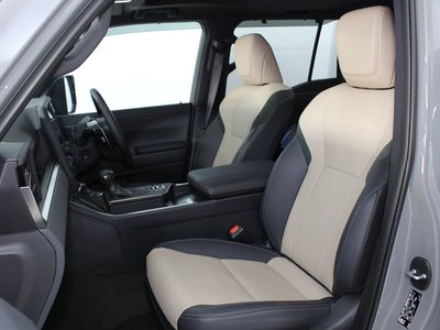 2025 Lexus GX thumbnail 16