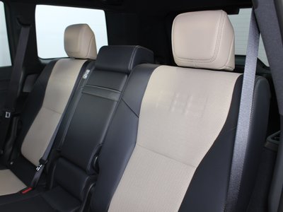 2025 Lexus GX thumbnail 40