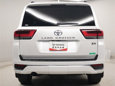 TOYOTA LAND CRUISER - 4