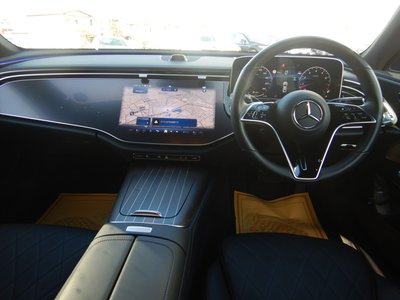 MERCEDES-BENZ E-CLASS - 9