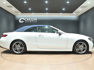 MERCEDES-BENZ E-CLASS - 6